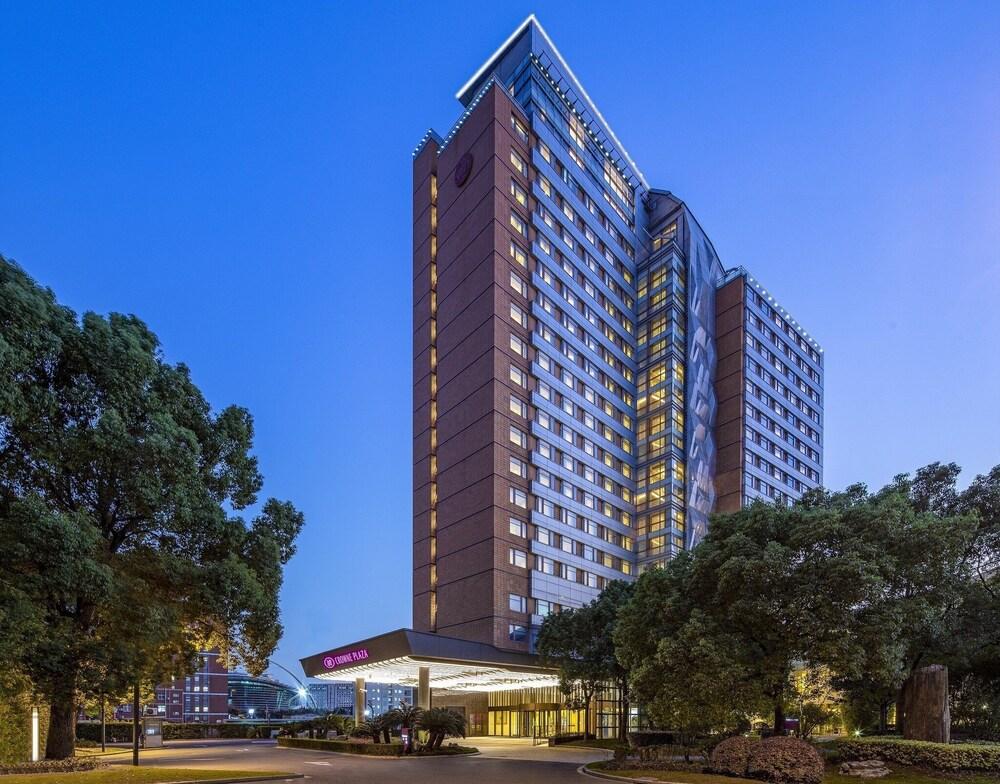 Crowne Plaza Shanghai Fudan - Tap to explore photos