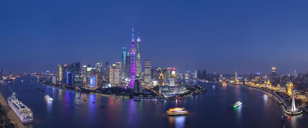 Hyatt On The Bund