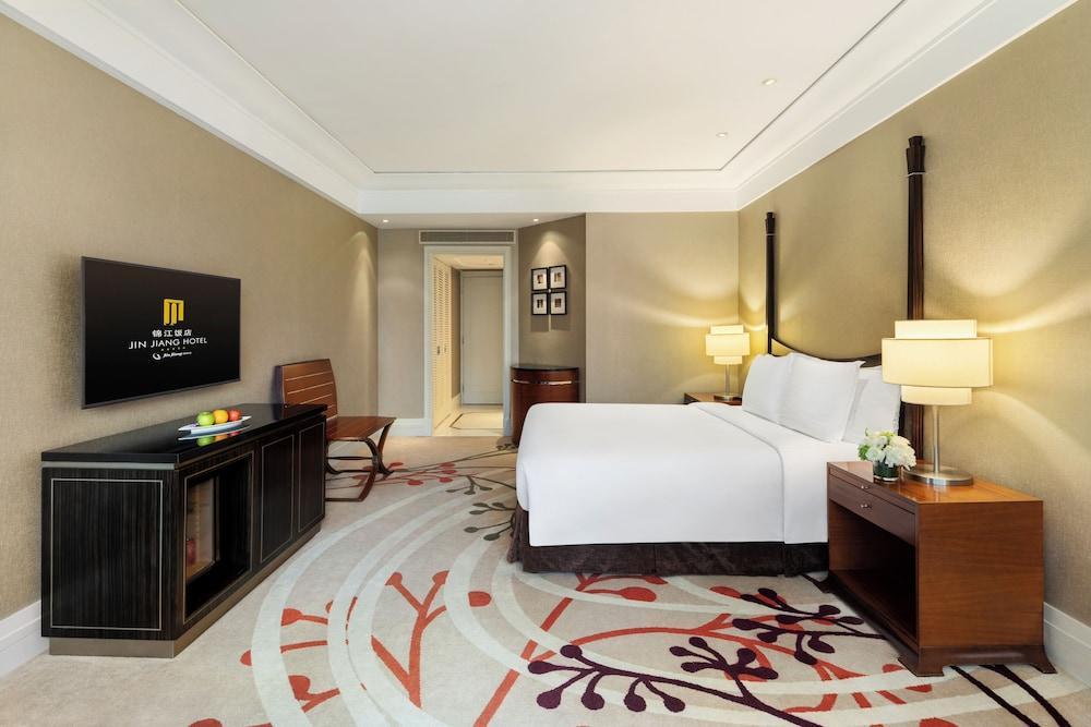 Jin Jiang Hotel Shanghai Room Type - Deluxe King - Cathay Garden Building
