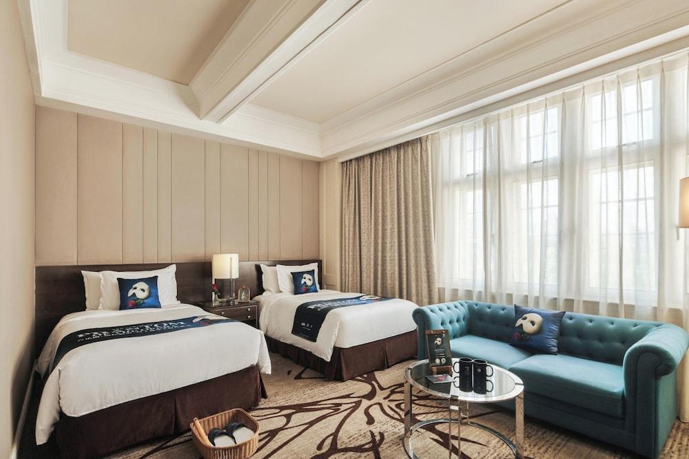 Jin Jiang Hotel Shanghai Room Type - Phantom of the Opera Theme Twin Room