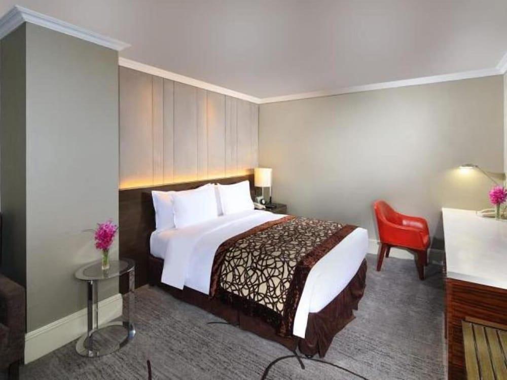 Jin Jiang Hotel Shanghai Room Type - Cathay Building Deluxe Single Room