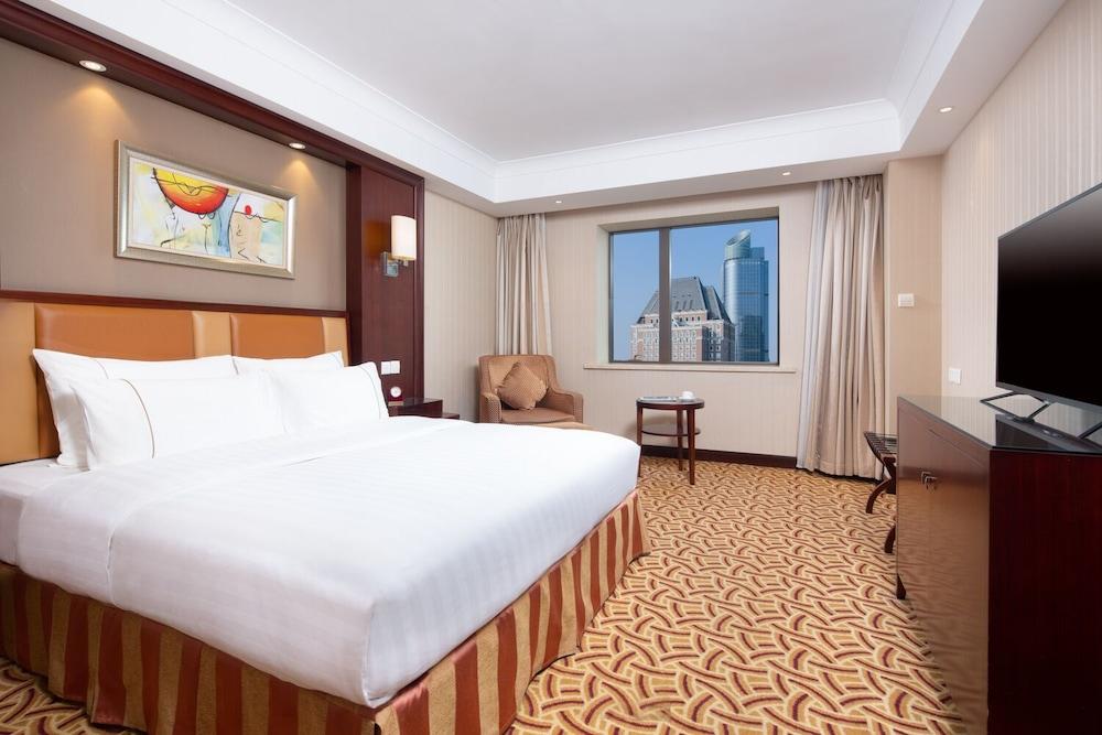 Jianguo Hotel Shanghai Room Type - Executive Double Suite with View
