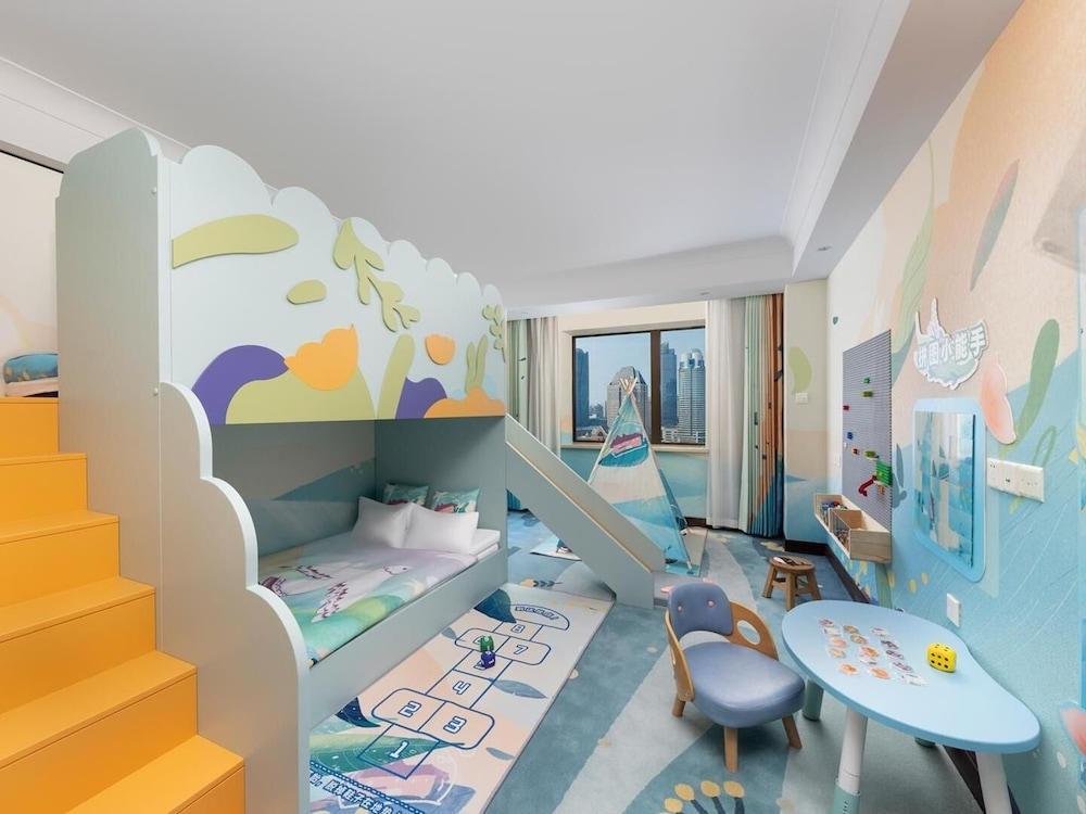 Jianguo Hotel Shanghai Room Type - Kids-themed Family Room