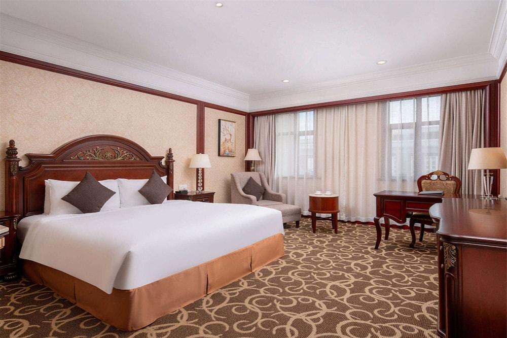 Wyndham Shanghai Hongqiao Room Type - Deluxe King Non Smoking