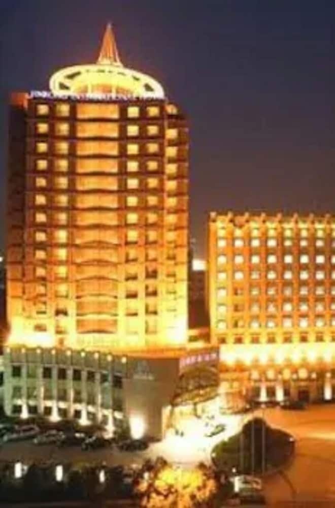 Jinrong International Hotel - Tap to explore photos
