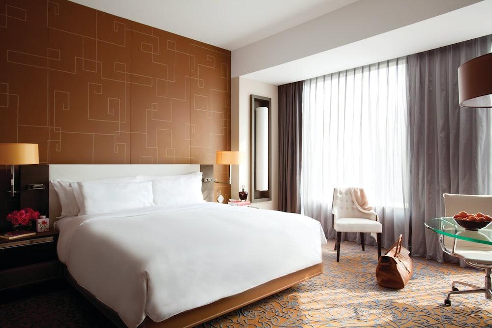 The Langham, Shanghai, Xintiandi - Tap to explore photos