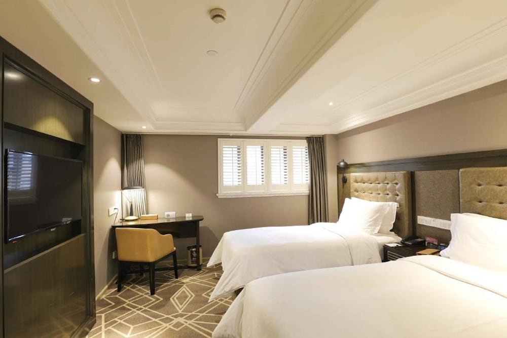 Metropolo Classiq Shanghai Nanjing Road East Hotel - Tap to explore photos