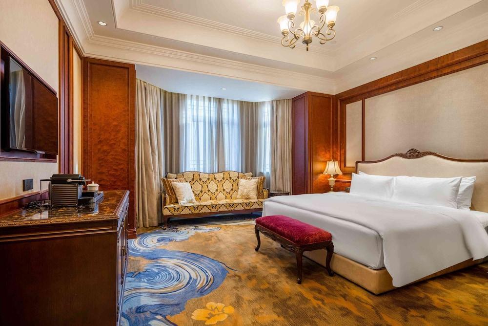 Shanghai Donghu Hotel Room Type - Suite, Garden View