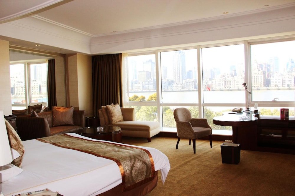 Oriental Riverside Bund View Hotel - Tap to explore photos