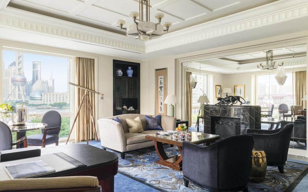 The Peninsula Shanghai Room Type - Grand Deluxe River Suite