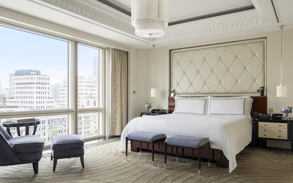 The Peninsula Shanghai Room Type - Grand Deluxe Suite