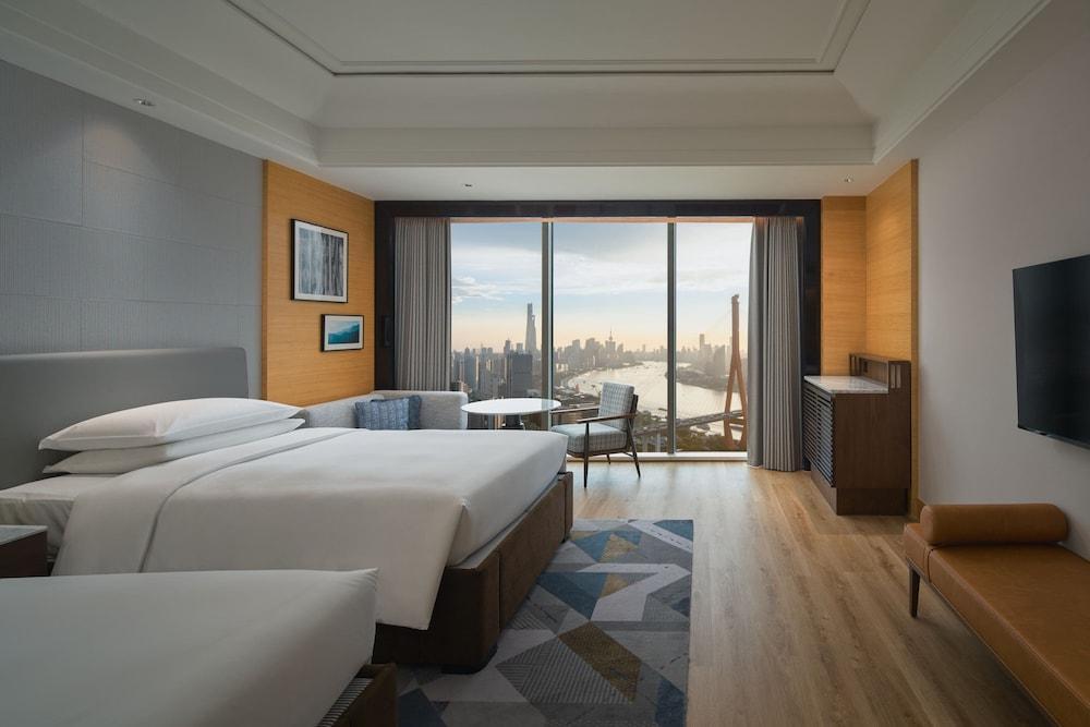 Sheraton Shanghai Pudong Riverside Room Type - Superior Room, 2 Double Beds (View)