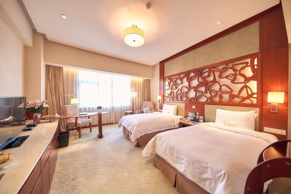Parkview Hotel Shanghai Room Type - Deluxe Room 2 Twin Beds