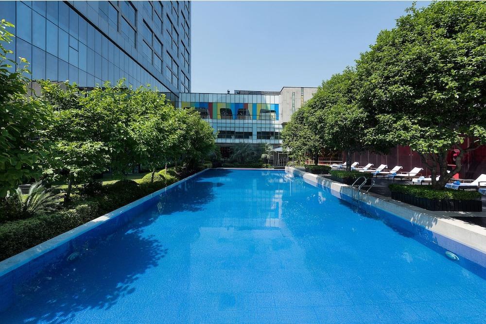 Grand Mercure Shanghai Century Park Hotel - Tap to explore photos