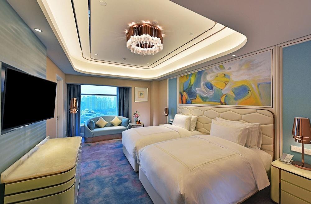 Radisson Collection Hotel Xing Guo Shanghai - Tap to explore photos