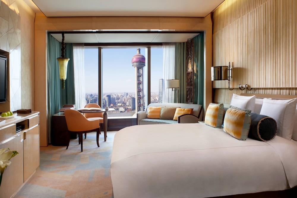 The Ritz-Carlton Shanghai, Pudong Room Type - Room, 1 King Bed, Tower (View) The Ritz-Carlton Shanghai, Pudong Room Type - Room, 1 King Bed, Tower (View)