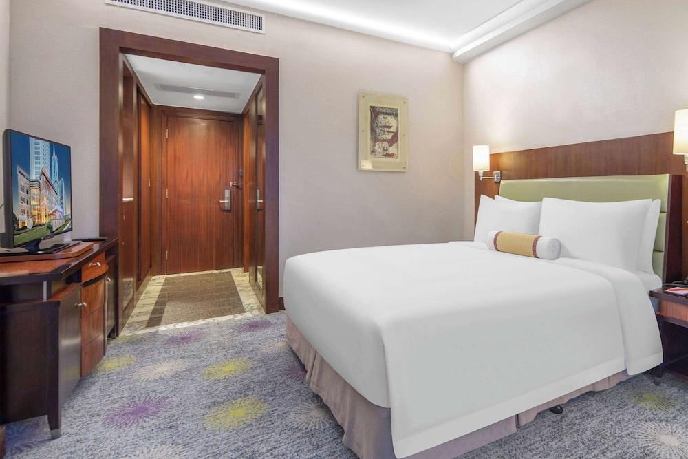 Ramada Plaza Pudong - Tap to explore photos
