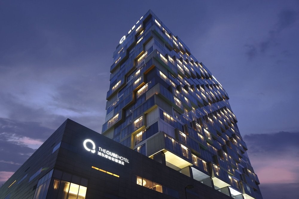 The Qube Hotel Shanghai Pudong - Tap to explore photos