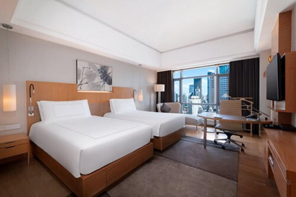 Swissotel Grand Shanghai Room Type - Classic Room Twin