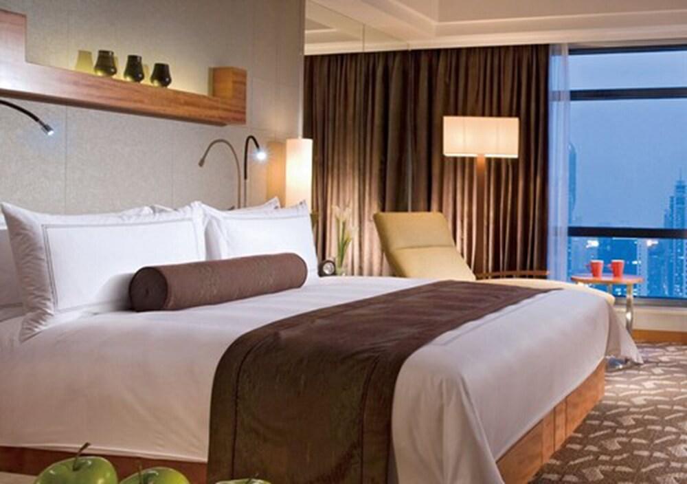 Swissotel Grand Shanghai Room Type - Classic Room