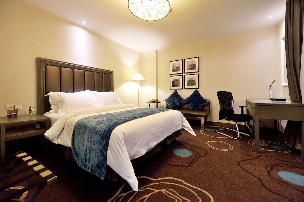 Jinjiang Metropolo Hotel Classiq, YMCA Room Type - Deluxe Queen Room
