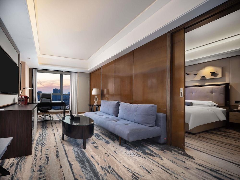 Pullman Shanghai Jing An Room Type - Family Suite, 1 King Bed with Sofa bed Pullman Shanghai Jing An Room Type - Family Suite, 1 King Bed with Sofa bed