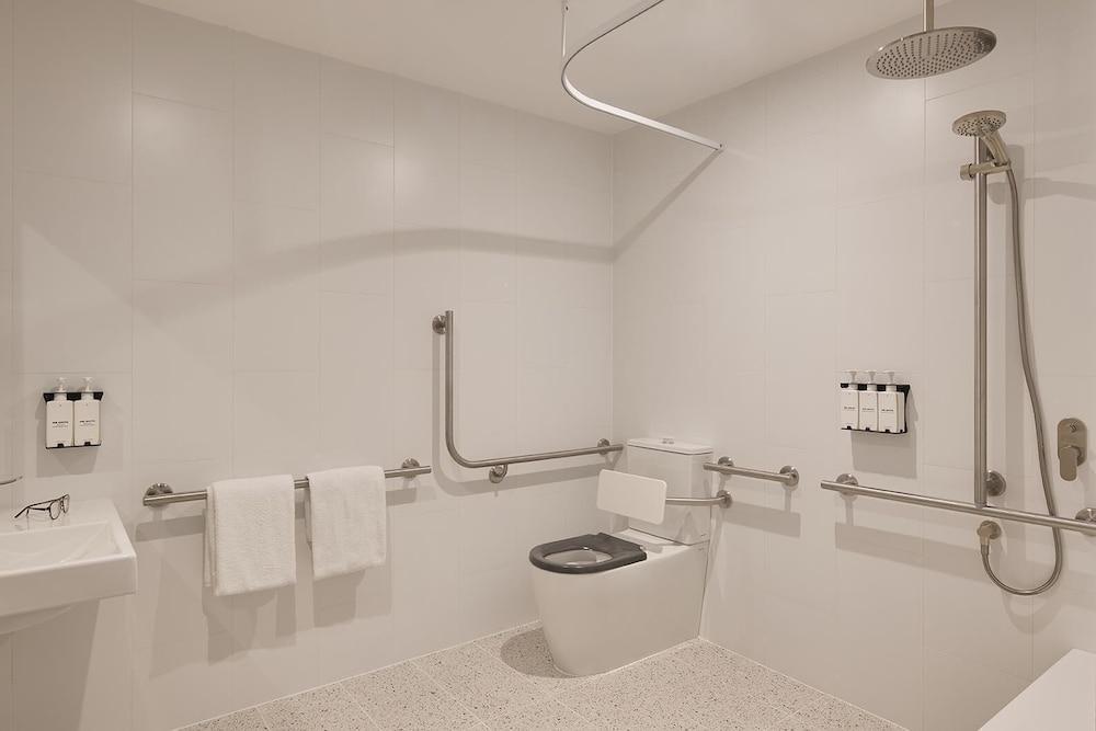 The Ultimo Room Type - Ultimo Queen Accessible