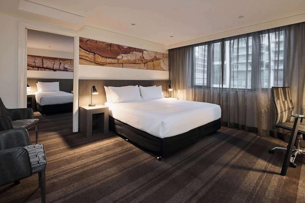 Rydges World Square Room Type - Family Room