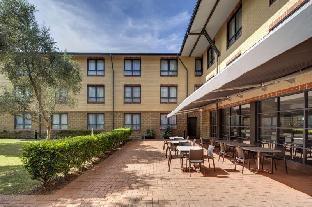 Mercure Sydney Manly Warringah - Tap to explore photos