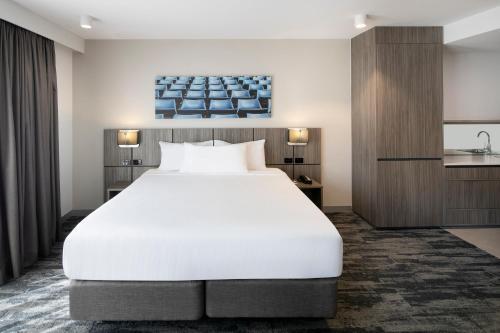 Mercure Sydney Blacktown - Tap to explore photos