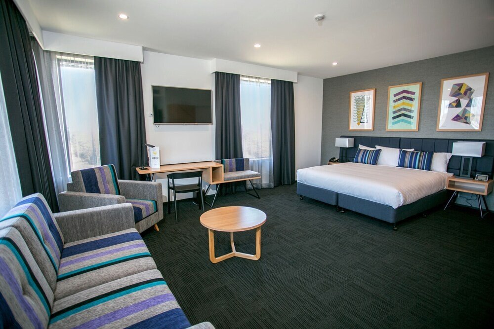 Alpha Hotel Eastern Creek - Tap to explore photos