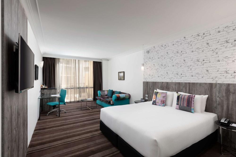 Rydges Sydney Central Room Type - Balcony Room
