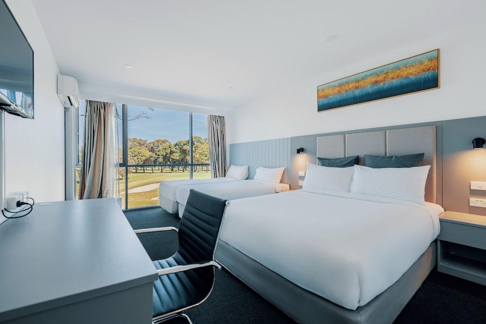 The Select Inn Ryde Room Type - Family Room, Multiple Beds The Select Inn Ryde Room Type - Family Room, Multiple Beds