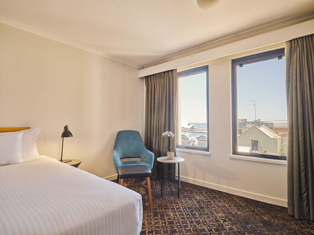 Rendezvous Hotel Sydney The Rocks Room Type - Studio, Harbor View Rendezvous Hotel Sydney The Rocks Room Type - Studio, Harbor View