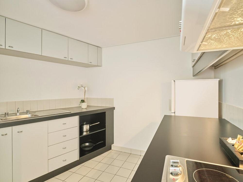 Rendezvous Hotel Sydney The Rocks Room Type - Room, 1 Bedroom, Balcony, Harbor View