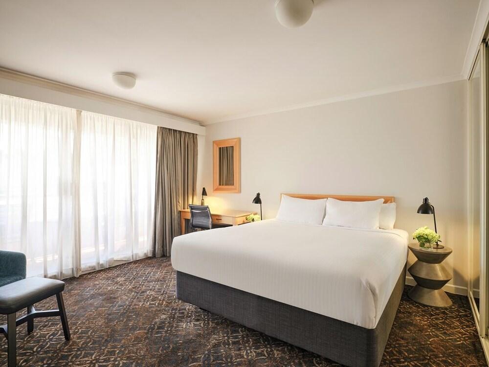 Rendezvous Hotel Sydney The Rocks Room Type - Standard Queen with Balcony