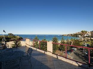 Coogee Sands Hotel and Apartments - Tap to explore photos