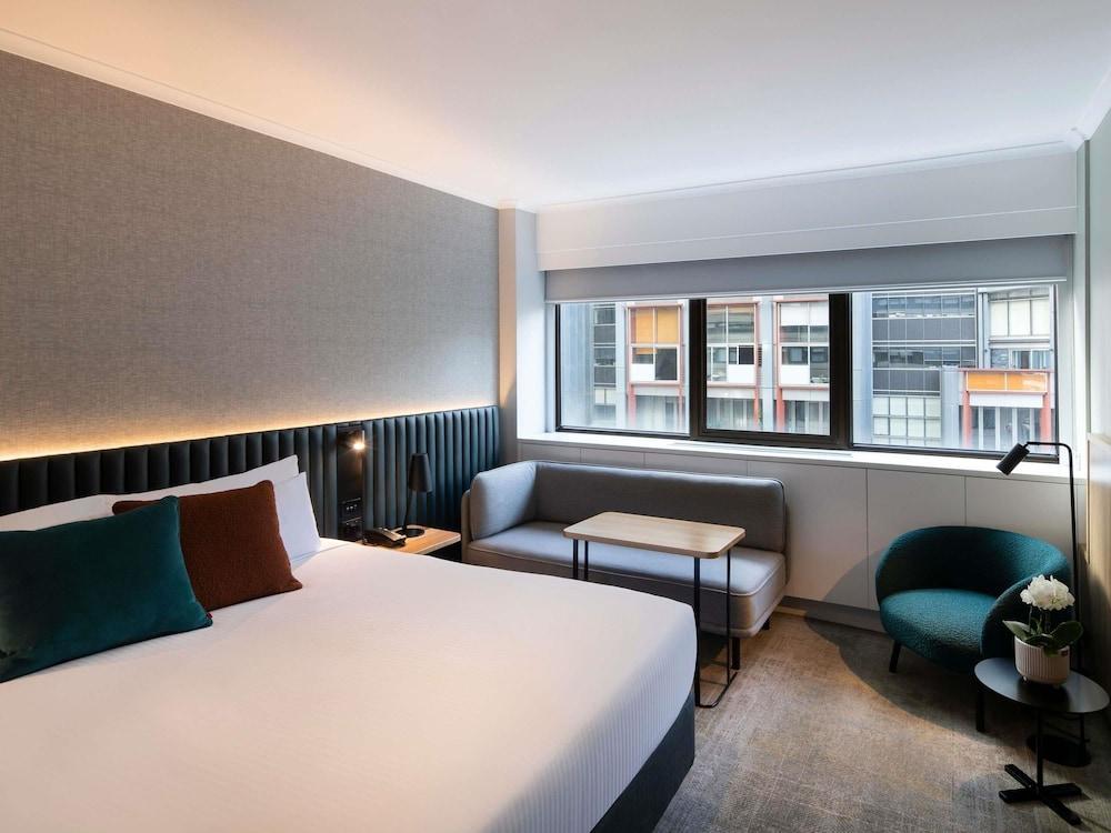 Novotel Sydney City Centre Room Type - Executive Room, 1 King Bed