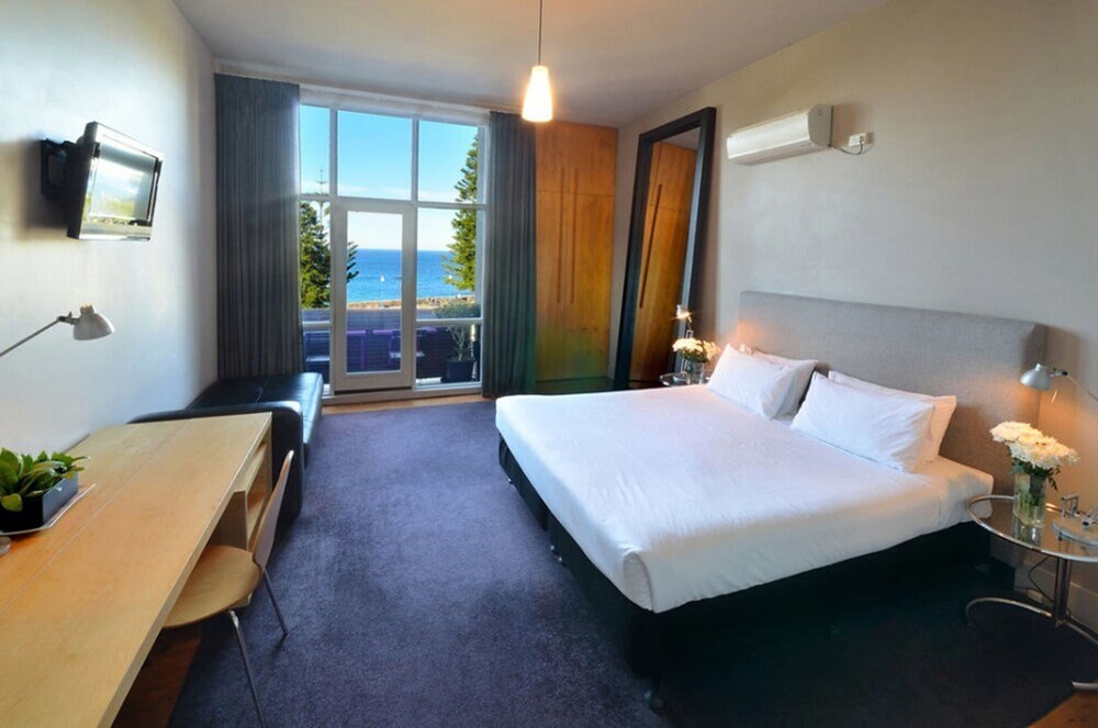 Dive Hotel Room Type - Room, Ocean View