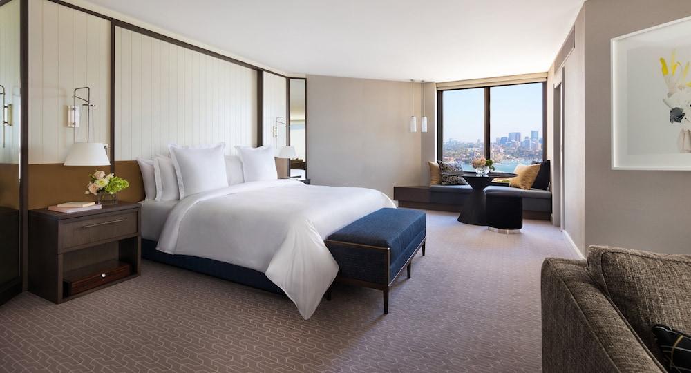 Four Seasons Hotel Sydney Room Type - Sydney Partial Harbour Studio Suite