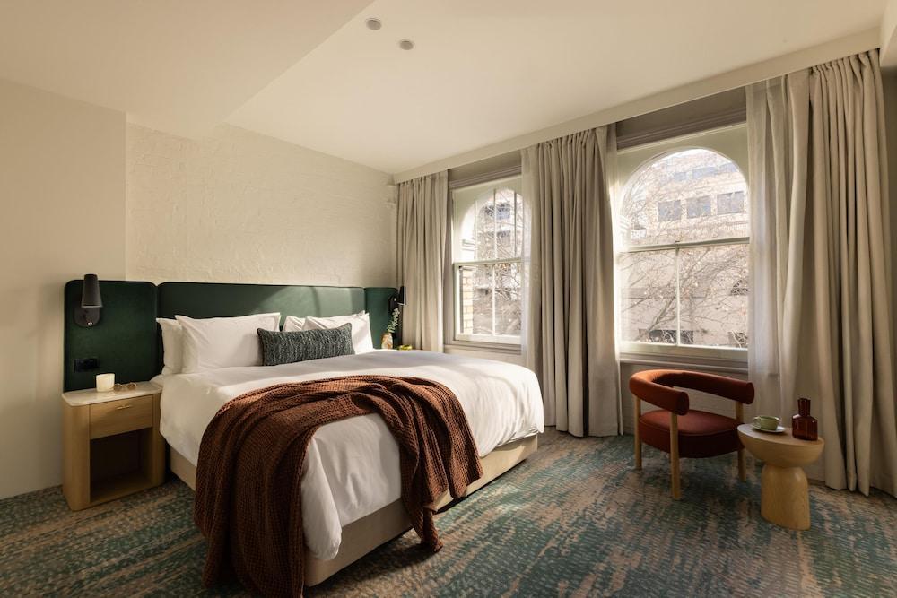 Harbour Rocks by Ode Hotels Room Type - Studio Suite, 1 King Bed with Sofa bed