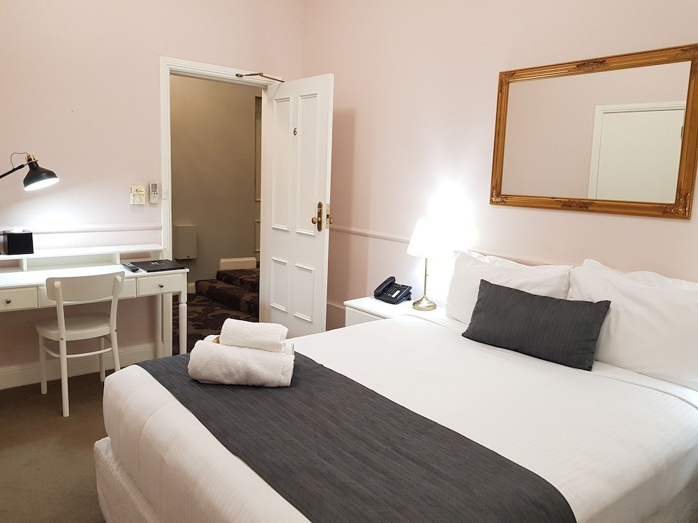 The Hughenden Boutique Hotel Room Type - Standard Queen