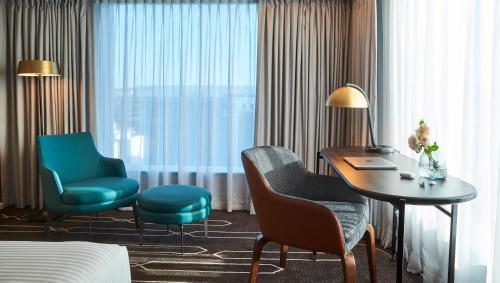 Crowne Plaza SYDNEY AIRPORT - Tap to explore photos