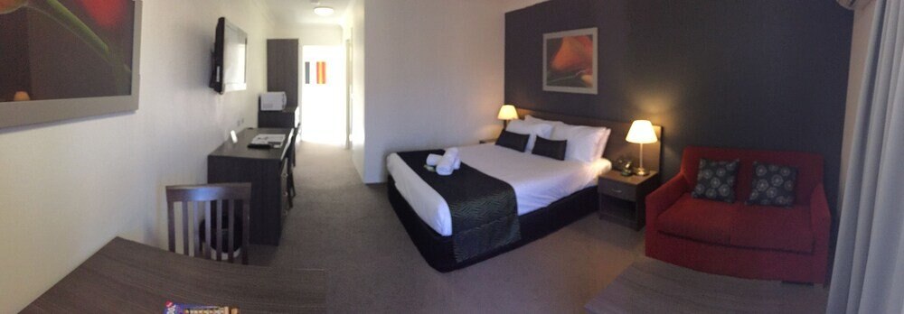 Hunts Hotel Liverpool Room Type - Executive Queen Room