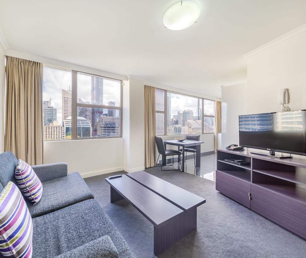 Oaks Sydney Hyde Park Suites Room Type - 1 Bedroom Apartment
