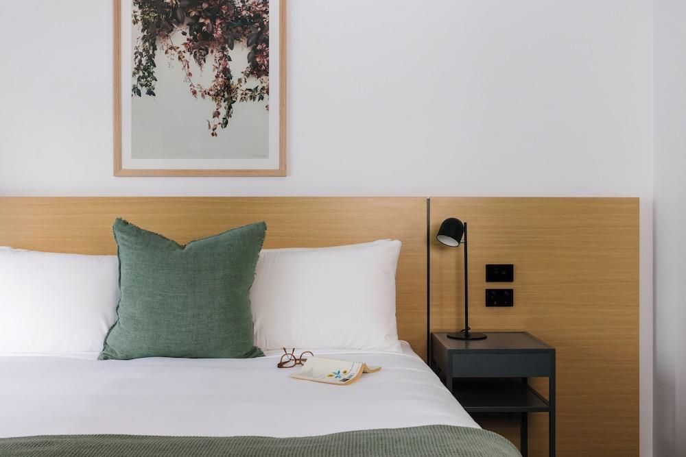Song Hotel Sydney Room Type - Accessible Queen Room