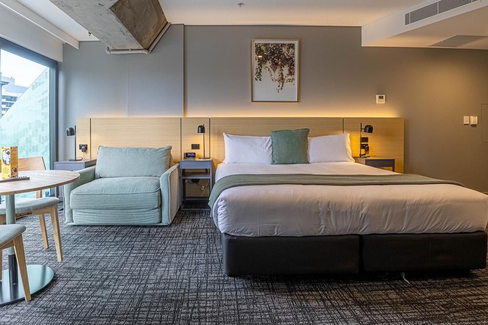 Song Hotel Sydney Room Type - Corner Deluxe Room
