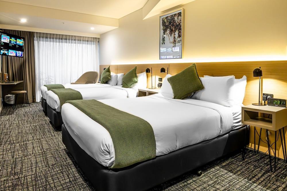 Song Hotel Sydney Room Type - Deluxe Family Room Song Hotel Sydney Room Type - Deluxe Family Room