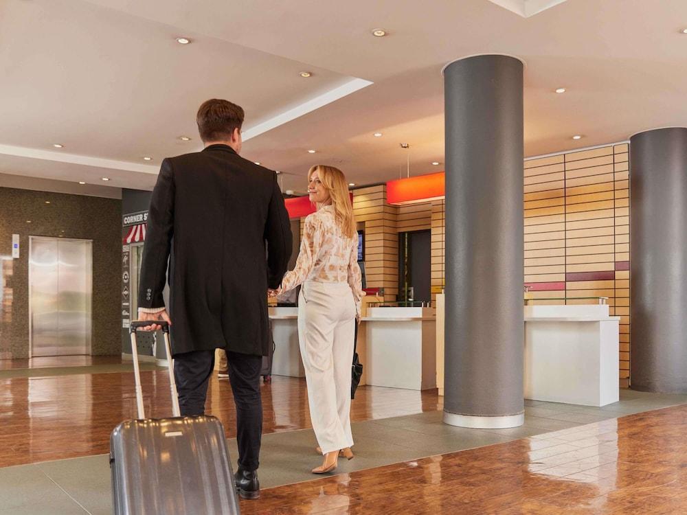 ibis Sydney Darling Harbour Room Type - Standard Room, 2 Single Beds