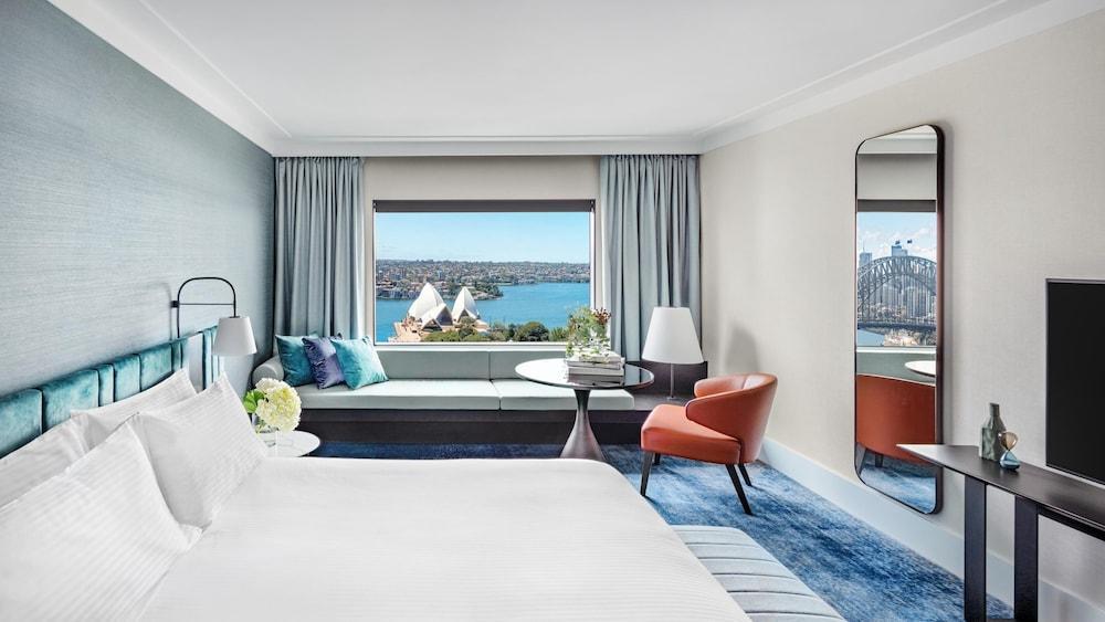 InterContinental Sydney, an IHG Hotel Room Type - 1 King Classic Opera House View InterContinental Sydney, an IHG Hotel Room Type - 1 King Classic Opera House View